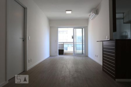 Sala de apartamento para alugar com 1 quarto, 49m² em Alphaville Industrial, Barueri