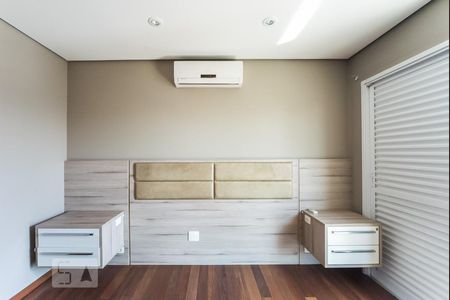 Apartamento para alugar com 92m², 1 quarto e 3 vagas Apartamento para alugar com 92m², 1 quarto e 3 vagasSuíte