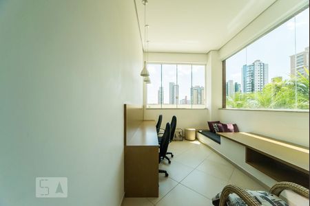 Apartamento para alugar com 92m², 1 quarto e 3 vagas Apartamento para alugar com 92m², 1 quarto e 3 vagasSala de Estudos