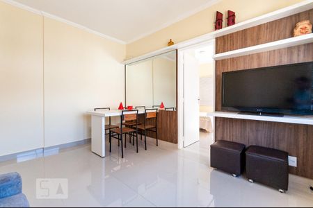 Sala de apartamento para alugar com 1 quarto, 45m² em Cambuí, Campinas