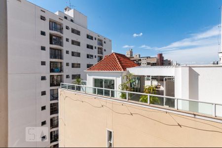 Vista Sala de apartamento para alugar com 1 quarto, 45m² em Cambuí, Campinas
