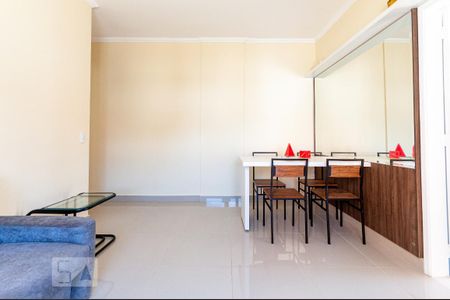 Sala de apartamento para alugar com 1 quarto, 45m² em Cambuí, Campinas