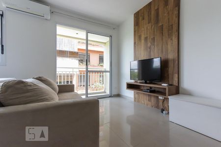 sala de kitnet/studio para alugar com 1 quarto, 40m² em Jardim Ampliação, São Paulo