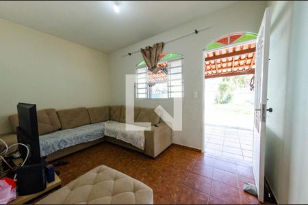Sala de casa à venda com 3 quartos, 96m² em Alto dos Pinheiros, Belo Horizonte