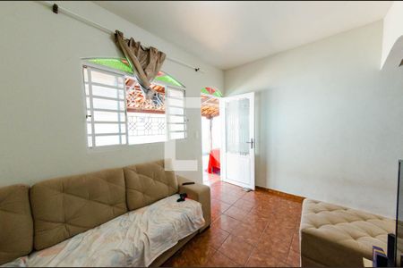 Sala de casa à venda com 3 quartos, 96m² em Alto dos Pinheiros, Belo Horizonte