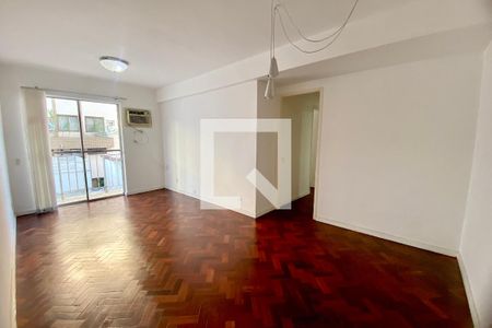 Sala  de apartamento para alugar com 2 quartos, 70m² em Jardim Botânico, Rio de Janeiro