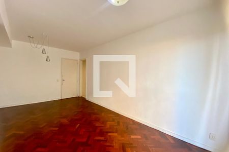 Sala  de apartamento para alugar com 2 quartos, 70m² em Jardim Botânico, Rio de Janeiro