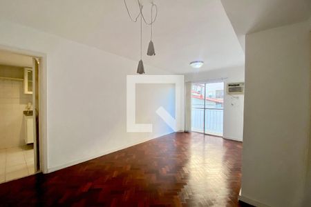 Sala  de apartamento para alugar com 2 quartos, 70m² em Jardim Botânico, Rio de Janeiro