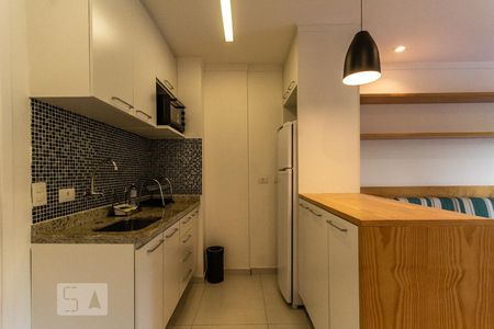 Cozinha de kitnet/studio à venda com 1 quarto, 32m² em Jardim Ampliação, São Paulo