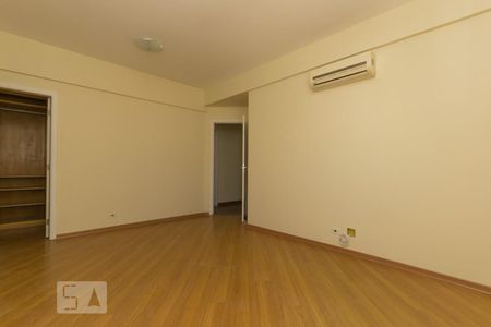 Apartamento à venda com 170m², 3 quartos e 4 vagasSuíte 3