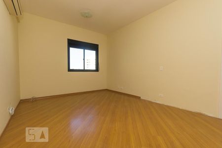 Apartamento à venda com 170m², 3 quartos e 4 vagasSuíte 3