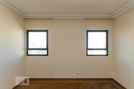 Apartamento à venda com 170m², 3 quartos e 4 vagasJanela da sala de estar