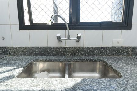 Apartamento à venda com 170m², 3 quartos e 4 vagasDetalhe da cozinha