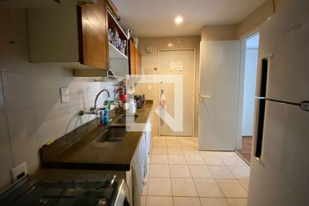 Apartamento para alugar com 96m², 3 quartos e sem vagaCozinha
