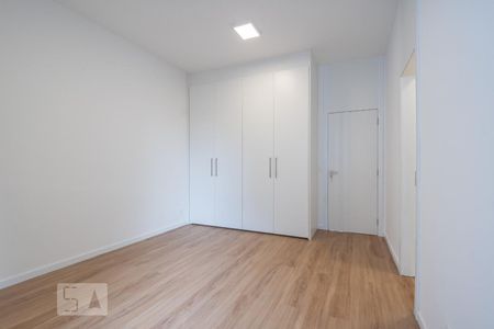 Apartamento à venda com 400m², 4 quartos e 2 vagasSuíte 2