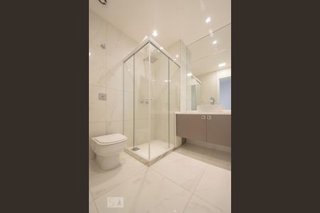 Apartamento à venda com 400m², 4 quartos e 2 vagasBanheiro da suíte 2