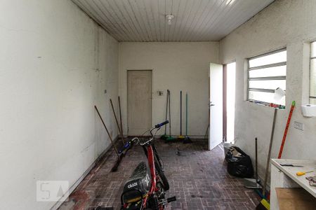 Casa à venda com 228m², 4 quartos e 4 vagas Casa à venda com 228m², 4 quartos e 4 vagasedicula