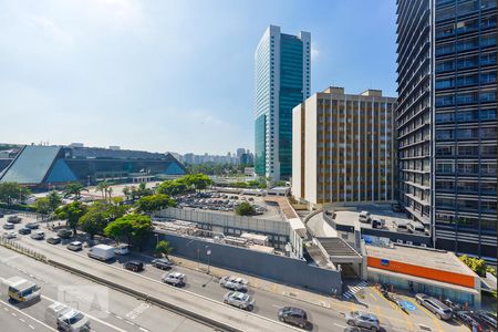 Vista de kitnet/studio para alugar com 1 quarto, 44m² em Pinheiros, São Paulo