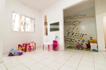 Apartamento para alugar com 44m², 2 quartos e 1 vaga Apartamento para alugar com 44m², 2 quartos e 1 vagaÁrea Comum - Brinquedoteca