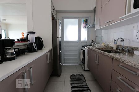 Apartamento para alugar com 77m², 2 quartos e 2 vagasCozinha