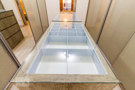 Casa à venda com 255m², 4 quartos e 2 vagasCloset da suíte 02