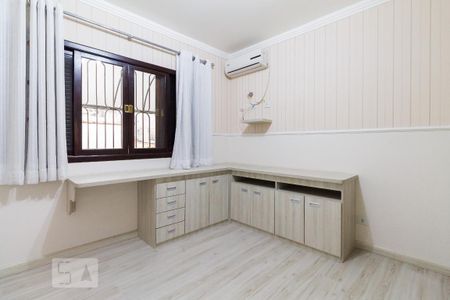 Casa à venda com 255m², 4 quartos e 2 vagasQuarto 01