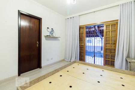 Casa à venda com 255m², 4 quartos e 2 vagasSuíte 02