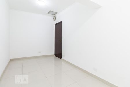 Casa à venda com 255m², 4 quartos e 2 vagasQuarto de serviço