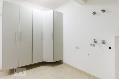 Casa à venda com 255m², 4 quartos e 2 vagasÁrea de serviço