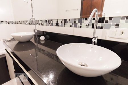 Casa à venda com 255m², 4 quartos e 2 vagasDetalhe pias