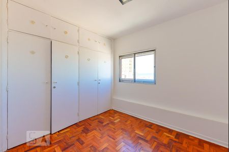 Quarto 1 de apartamento para alugar com 2 quartos, 70m² em Sumarezinho, São Paulo