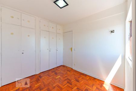 Quarto 2 de apartamento para alugar com 2 quartos, 70m² em Sumarezinho, São Paulo