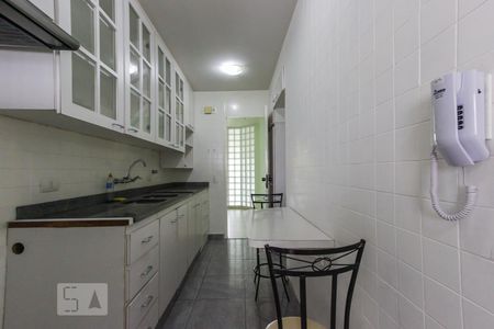 Apartamento para alugar com 97m², 2 quartos e 2 vagascozinha