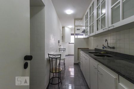 Apartamento para alugar com 97m², 2 quartos e 2 vagascozinha