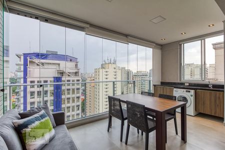 Varanda de kitnet/studio para alugar com 1 quarto, 46m² em Moema, São Paulo
