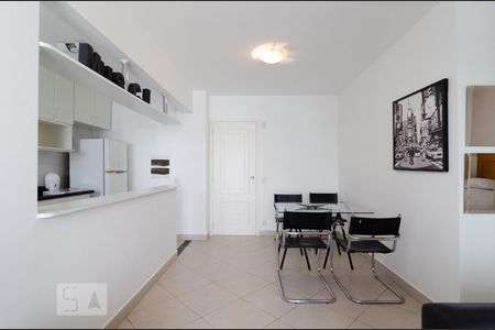 Sala de apartamento para alugar com 2 quartos, 43m² em Cambuí, Campinas