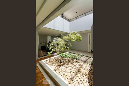 Sala de casa de condomínio para alugar com 4 quartos, 400m² em Alphaville Residencial Um, Barueri