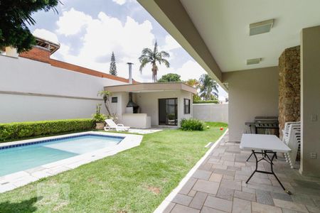 Casa de condomínio para alugar com 400m², 4 quartos e 4 vagas Casa de condomínio para alugar com 400m², 4 quartos e 4 vagasPiscina