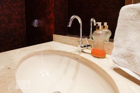 Lavabo de casa de condomínio para alugar com 4 quartos, 400m² em Alphaville Residencial Um, Barueri