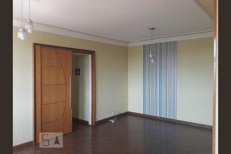 Apartamento para alugar com 3 quartos, 105m² em Vila Alexandria, São Paulo