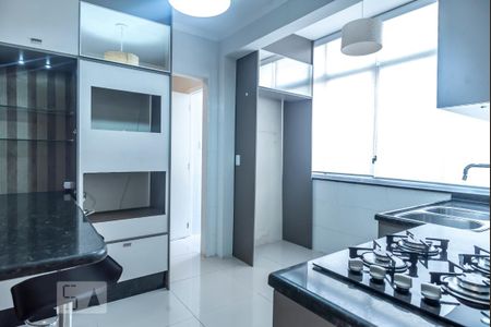 Apartamento para alugar com 100m², 3 quartos e sem vaga Apartamento para alugar com 100m², 3 quartos e sem vagaCozinha