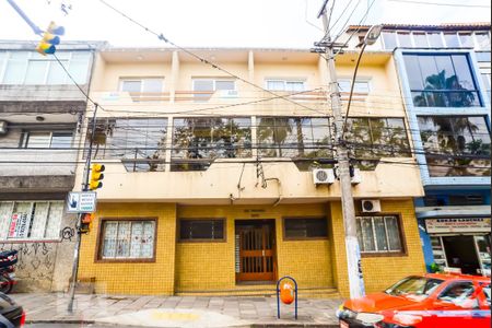 Apartamento para alugar com 100m², 3 quartos e sem vaga Apartamento para alugar com 100m², 3 quartos e sem vagaFachada