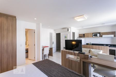 Sala/Quarto de apartamento para alugar com 2 quartos, 75m² em Jacarepaguá, Rio de Janeiro