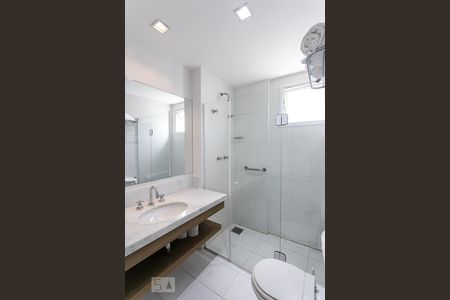 Apartamento para alugar com 75m², 2 quartos e 1 vagaBanheiro