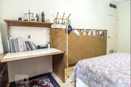 Casa para alugar com 416m², 5 quartos e 4 vagasQuarto 2