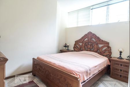 Casa para alugar com 416m², 5 quartos e 4 vagasQuarto de Serviço