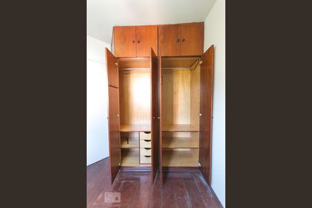 Quarto 1  de apartamento à venda com 2 quartos, 54m² em Aclimação, São Paulo