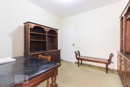 Casa para alugar com 240m², 4 quartos e 3 vagasEscritorio