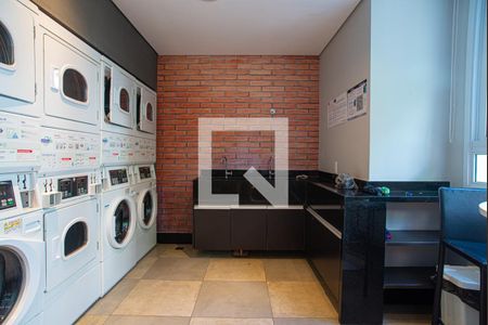 Studio para alugar com 35m², 1 quarto e 1 vaga Studio para alugar com 35m², 1 quarto e 1 vagaÁrea comum - Lavanderia