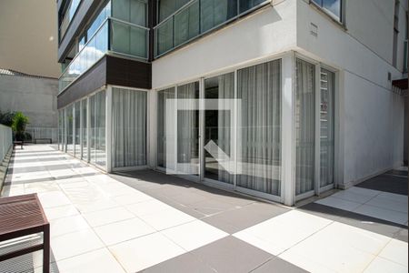 Studio para alugar com 35m², 1 quarto e 1 vaga Studio para alugar com 35m², 1 quarto e 1 vagaÁrea comum - Pátio